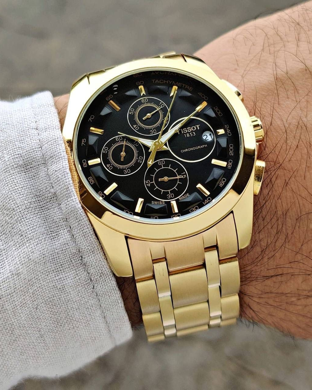Couturier chronograph | Black dial with gold chain