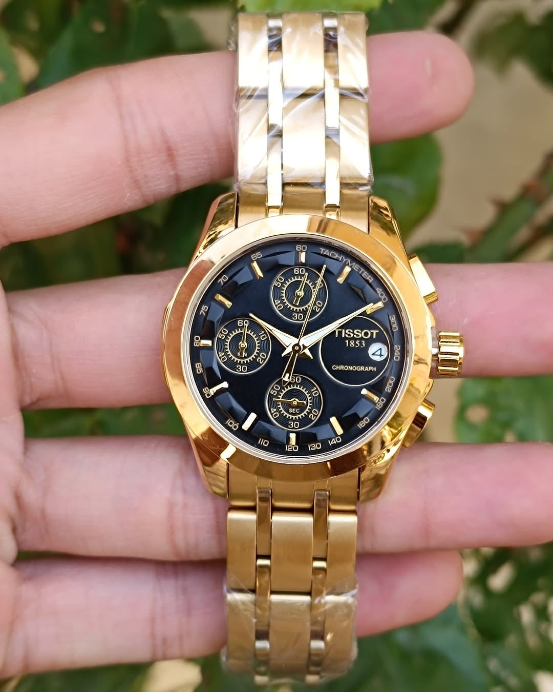 Couturier chronograph | Black dial with gold chain