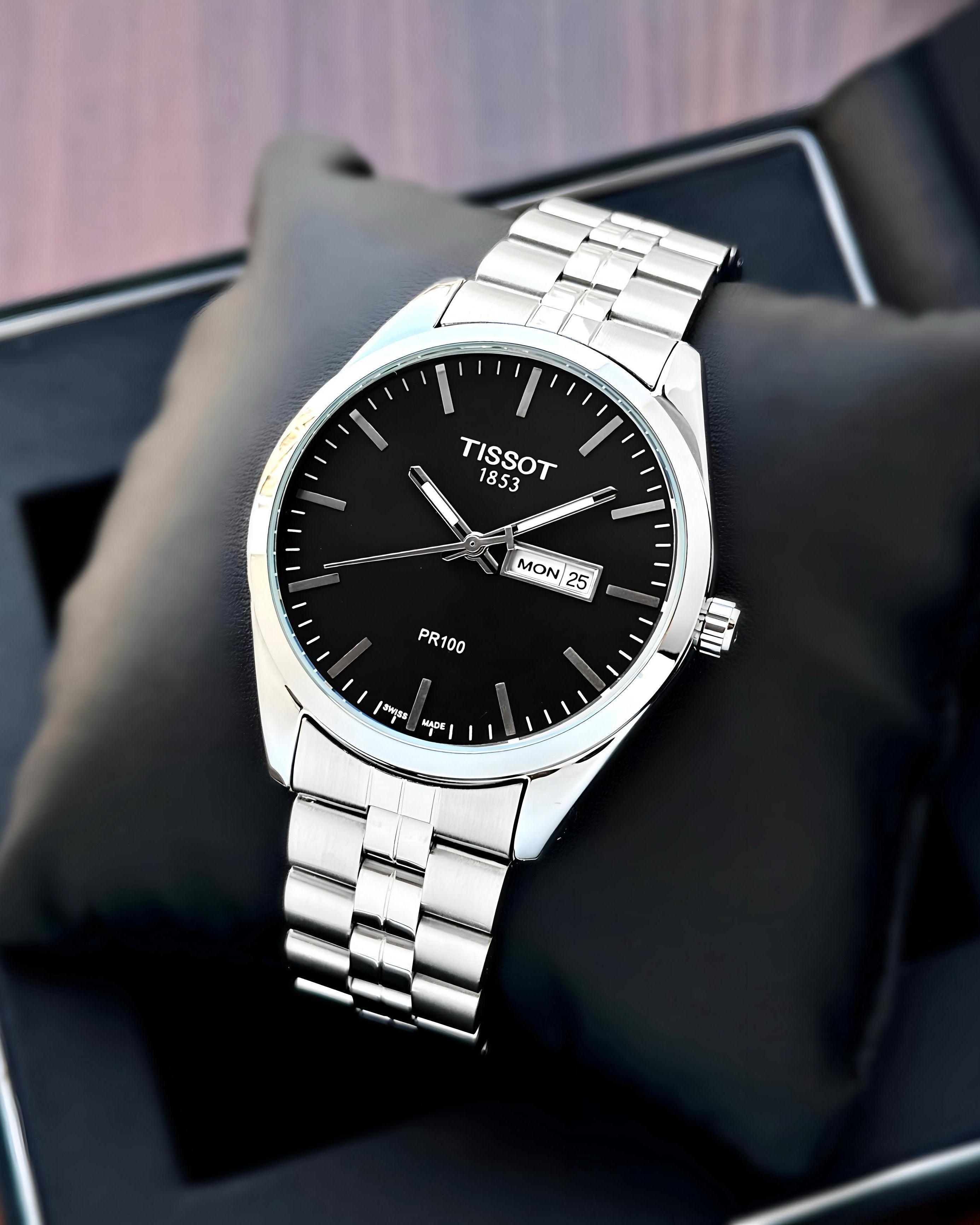 PR100 – Black Dial • 41mm • Silver Chain