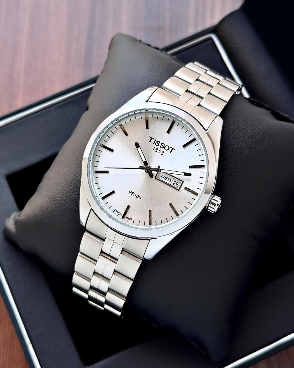 PR100 – White Dial • 41mm • Silver Chain